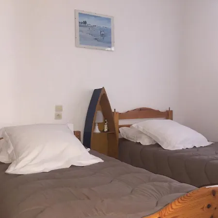 펜션 Le Clos Du Phare Bleu 라플로트