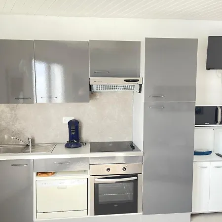 Le Clos Du Phare Bleu *