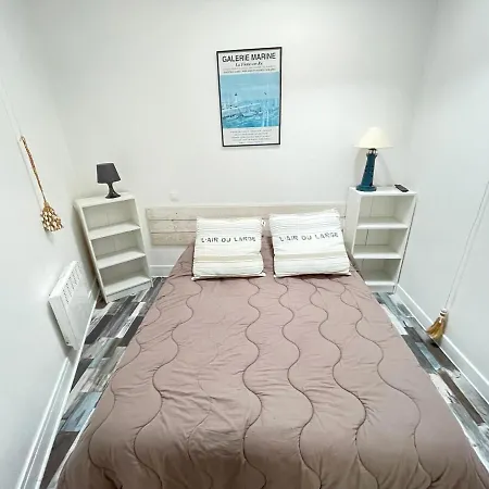 Le Clos Du Phare Bleu * La Flotte