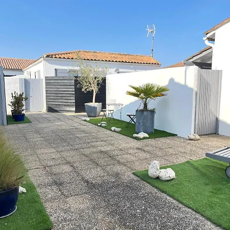 Le Clos Du Phare Bleu Hébergement de vacances *