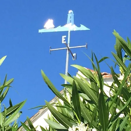 Le Clos Du Phare Bleu *